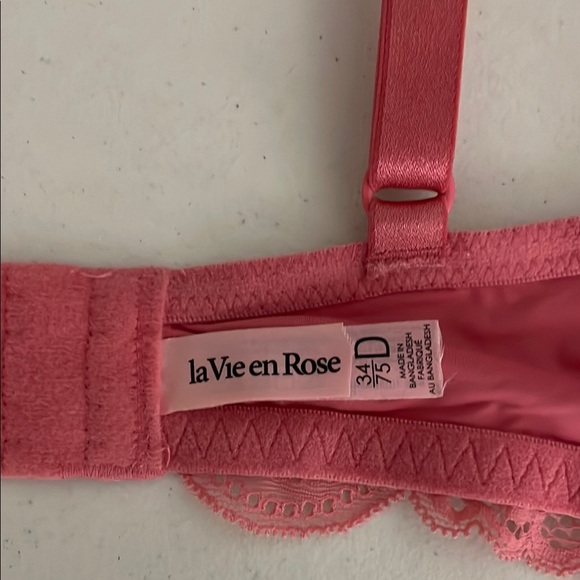 La Vie en Rose Pink Lace Bra Lightly Lined Size 34D Underwire - Picture 5 of 8